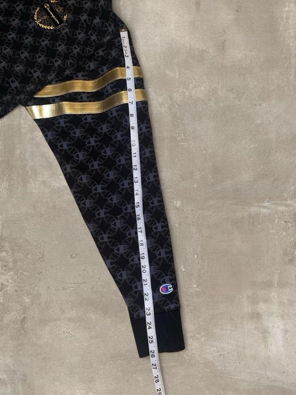 Champion Classic Fleece Black Gold All Over Logo Hoodie Men’s Medium - Picture 5 of 6